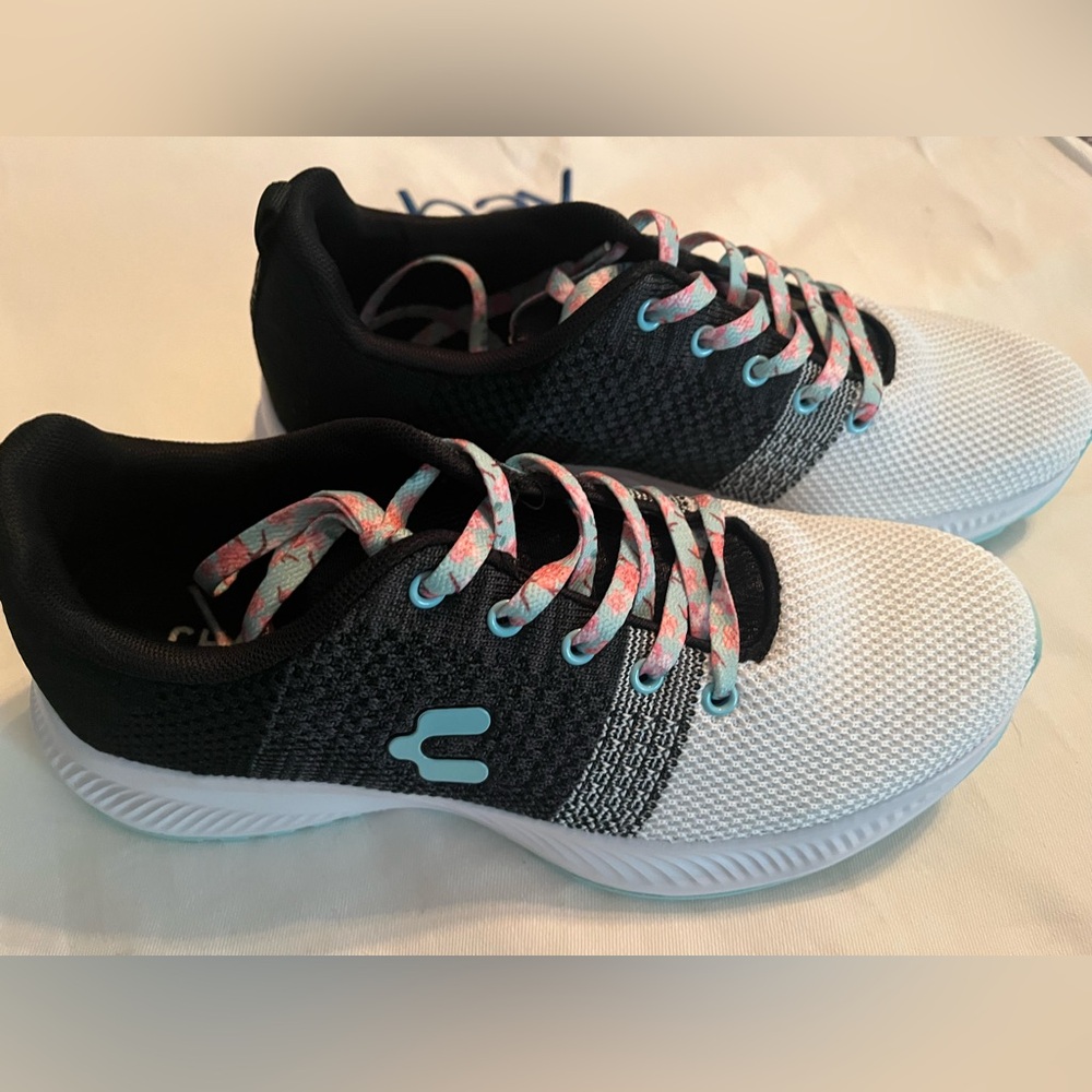 Charly Women Running Shoe